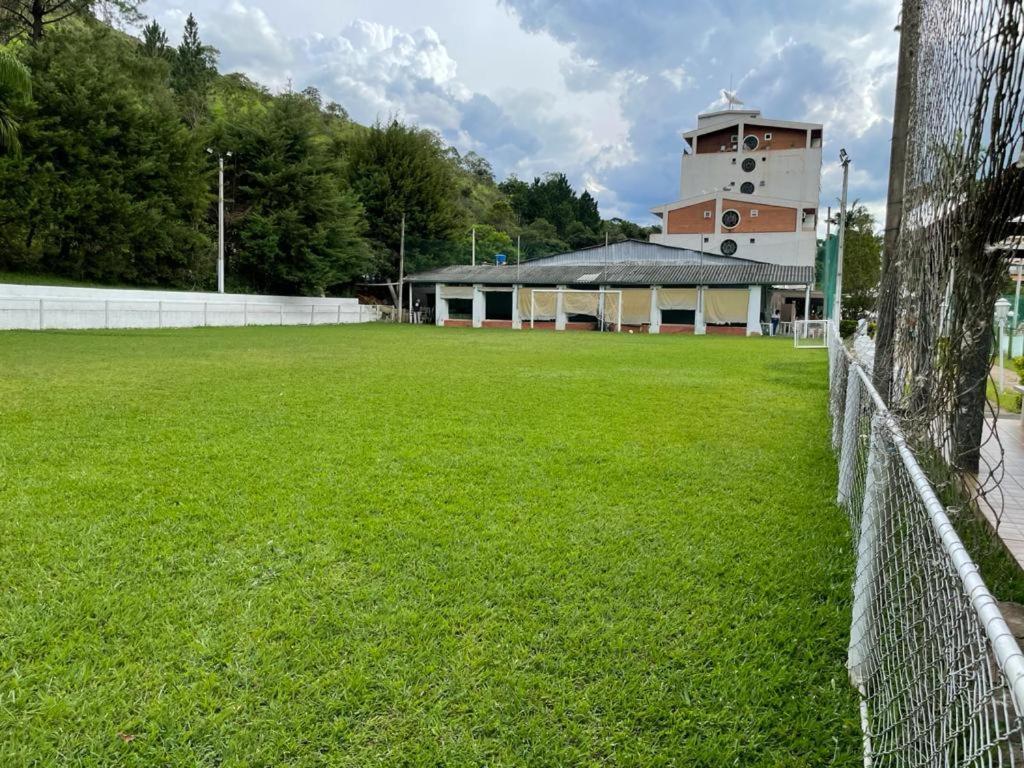 Hotel Cavalinho Branco Flat-105 Águas de Lindóia Exteriör bild