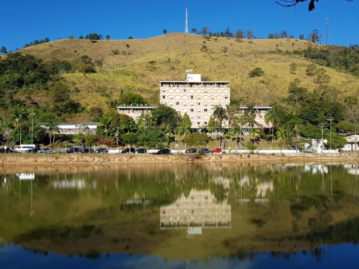 Hotel Cavalinho Branco Flat-105 Águas de Lindóia Exteriör bild